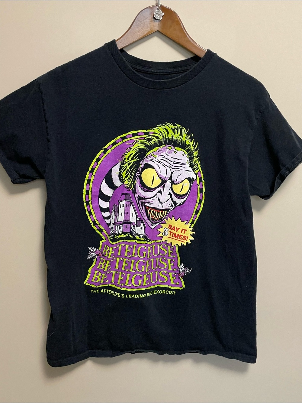 Beetlejuice Black Graphic Short Sleeve Tee Men Women Medium